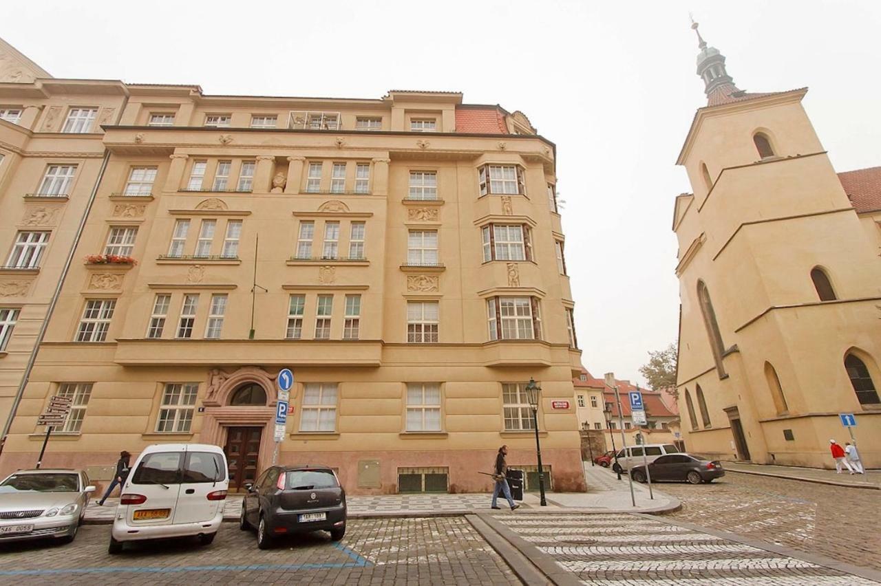Spacious Elegance In The Heart Of Old Town Прага Экстерьер фото